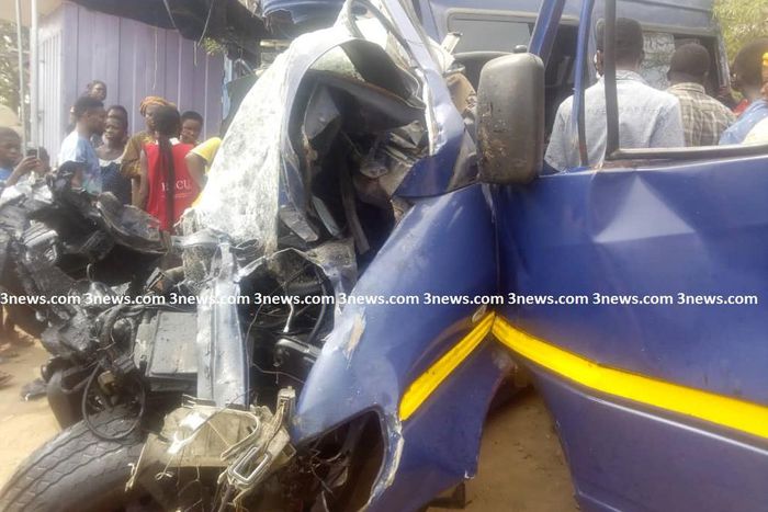 Eight dead in accident