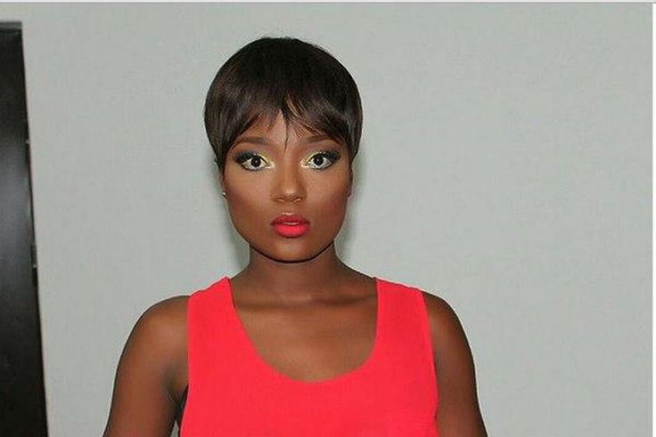 Singer, Efya