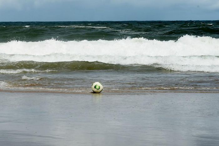 ___4128102___https:______static.pulse.com.gh___webservice___escenic___binary___4128102___2015___9___2___16___footballbeach-cropped_nxv14qxdqrx1ps83zfg26lc2