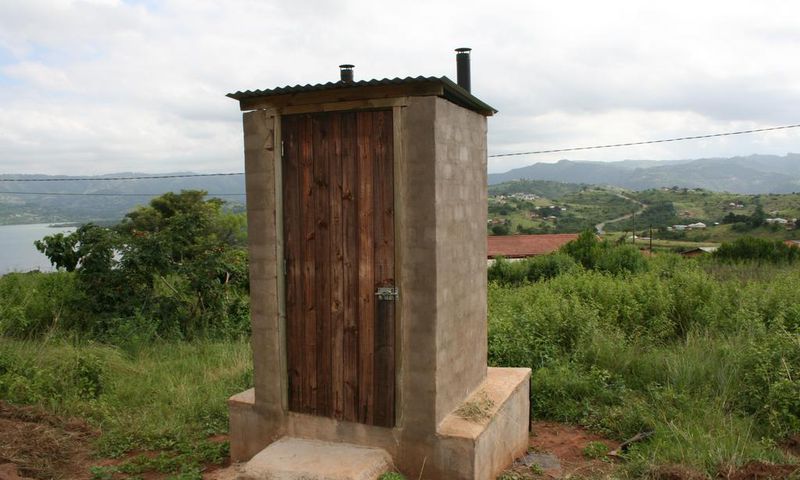 ___3625059___https:______static.pulse.com.gh___webservice___escenic___binary___3625059___2015___4___2___18___photo_toilets3_south_africa