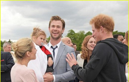 Chris Hemsworth, daughter, wife greet Prince Harry in London