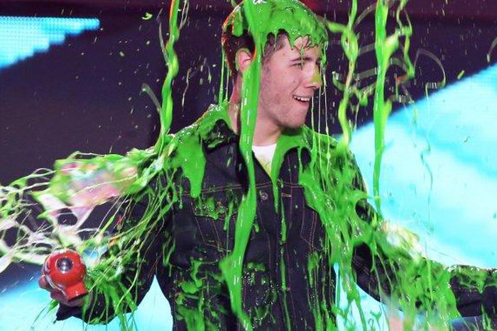 Nick Jonas presented and also took home the trophy for “Best Male Singer” at Kids' Choice Awards 2015