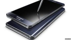 Samsung Galaxy Note 5 with stylus