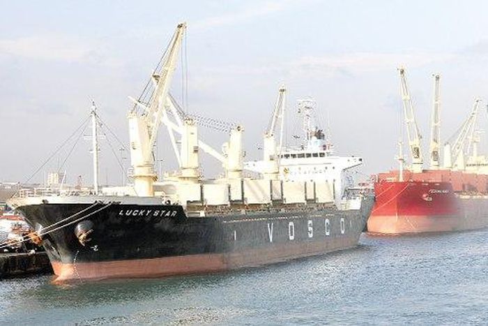 ___4008233___https:______static.pulse.com.gh___webservice___escenic___binary___4008233___2015___7___24___13___fishing_ships-600x330_1