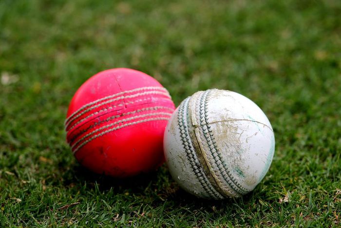 ___2976076___https:______static.pulse.com.gh___webservice___escenic___binary___2976076___2015___7___20___4___cricketball_14o9f660x9yp91ai82x5v35c1q