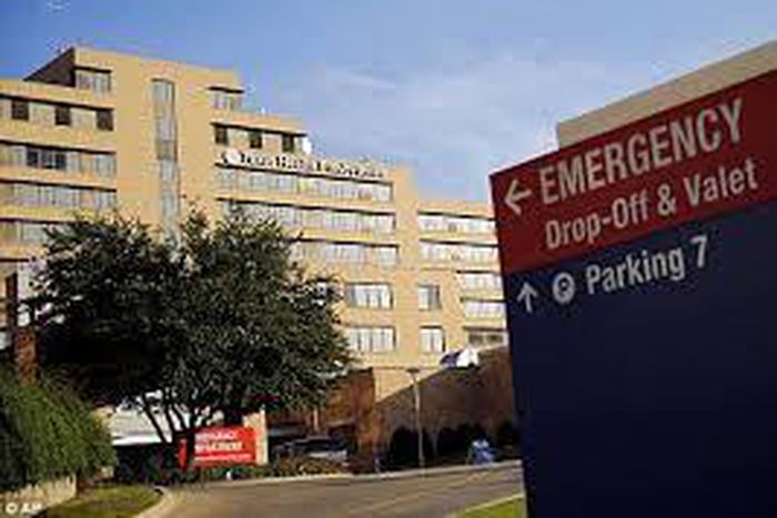 Pregnant Ebola patient may have been contagious for days without symptoms