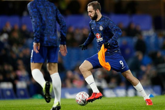 Higuain will make his Chelsea debut on Sunday