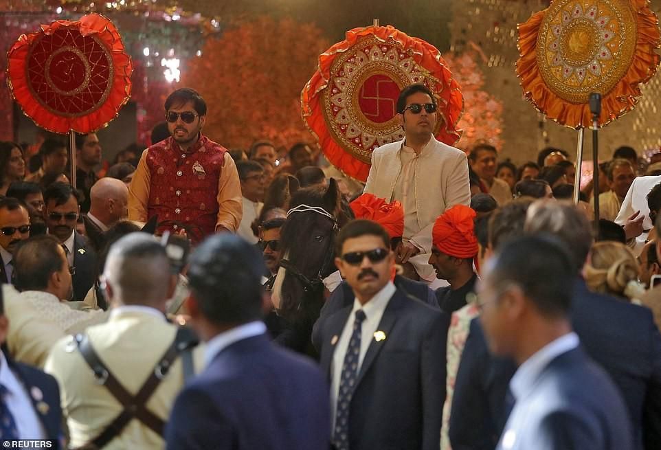 See lovely photos from the lavish $100 million wedding of the daughter of India’s richest man