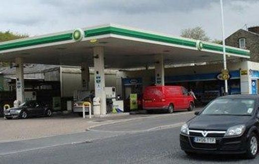 ___3864955___https:______static.pulse.com.gh___webservice___escenic___binary___3864955___2015___6___15___0___0711N.Filling-station