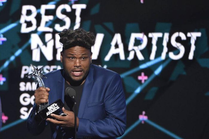 Fresh from his recent stint as co-host of the BET Awards 2015 in LA, Anthony Anderson is set to host the 2015 MAMA.
