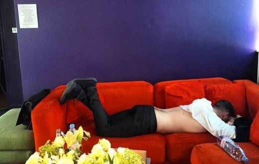 Sam Smith shows off his massive weight losss and some pubic hair in new photo