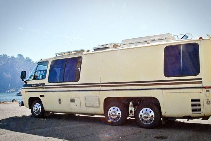 An RV in the American countryside.