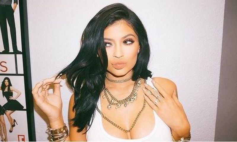 Kylie Jenner shows off mystery diamond ring