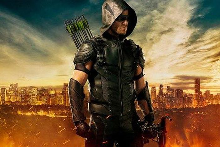 Oliver Queen has a new suit