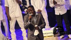 Ofori Amponsah performed some of his highlife songs at Lumba's birthday concert