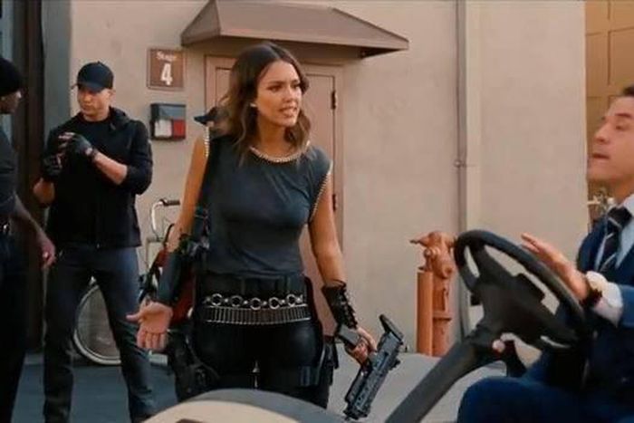 Jessica Alba on set of upcoming movie 'Entourage'