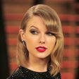 Taylor Swift buys two porn sites baring her name