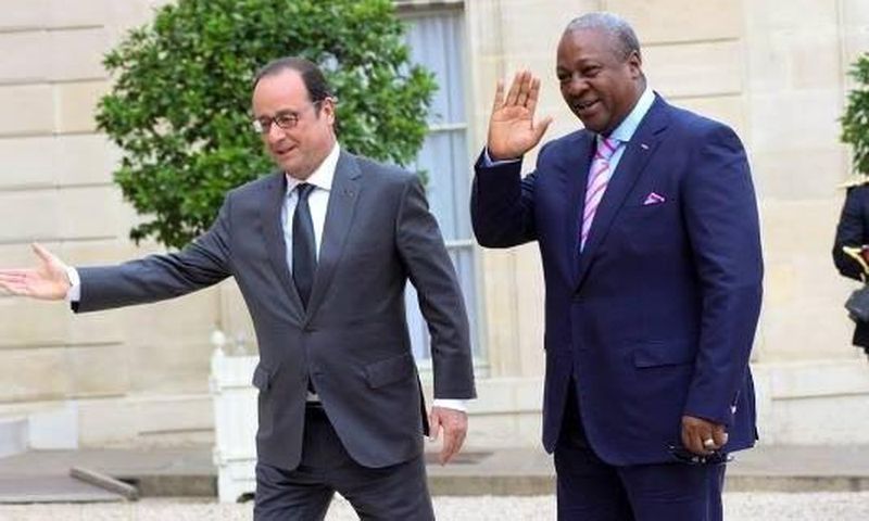 ___4233221___https:______static.pulse.com.gh___webservice___escenic___binary___4233221___2015___10___6___11___mahama-and-french-president1-535x330