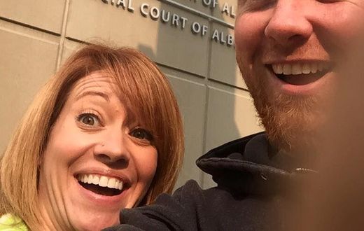 The couple who had been together for 11 years, posted a photo of them smiling together after they had officially filed for divorce which made social media go into a frenzy as it was been shared thousands of times