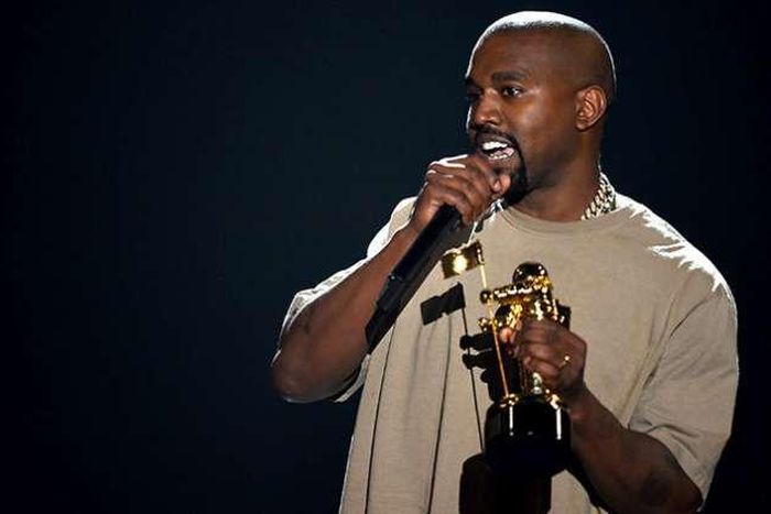 Kanye West at the 2015 billboard show