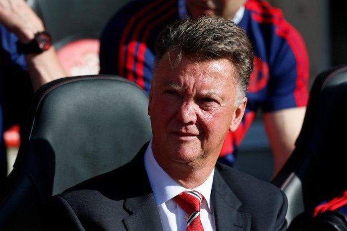 Defensive headaches for Van Gaal as Rojo, McNair injured