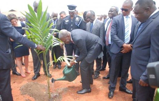 Amissah-Arthur breaks ground for $64m project at UG