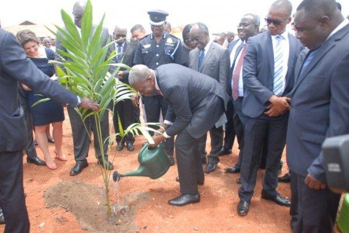 Amissah-Arthur breaks ground for $64m project at UG