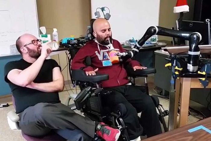 Paralysed man drinks beer by himself after 13 years by using his mind.