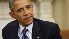 Obama appeals to filmmakers on the need for gun control in America