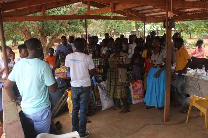 2007 APSU/HOPSA donate to Christ Faith Foster Home