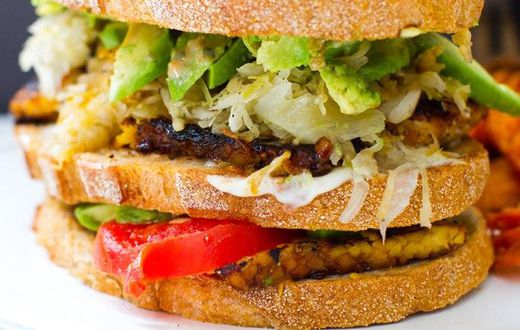 Tempah reuban club sandwich