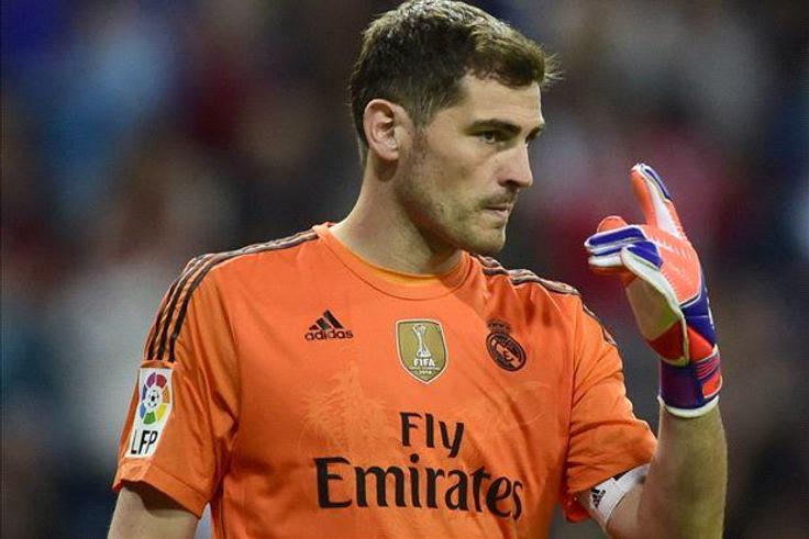 The Spanish goalkeeper ends a 25 year period at the Santiago Bernabeu in order to join the Portuguese side