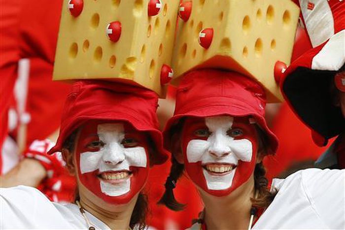 ___3697865___https:______static.pulse.com.gh___webservice___escenic___binary___3697865___2015___4___25___15___Swiss+girls