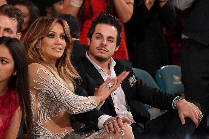 Jennifer Lopez and Casper Smart sit close at Biillboard Music Awards 2015 in Las Vegas