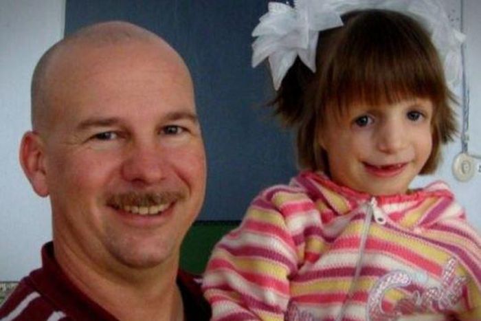 Thom Wetmore and one of his daughters