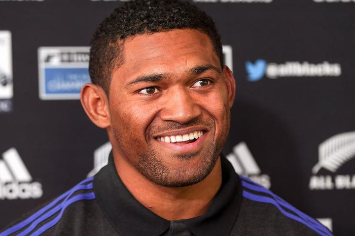 ___3974512___https:______static.pulse.com.gh___webservice___escenic___binary___3974512___2015___7___15___13___waisakenaholo-cropped_pfg6gej7h531a6a4izad5lif_1