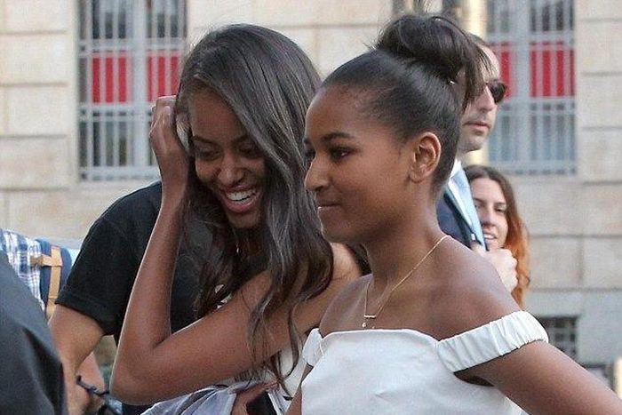 Sasha and Malia hit Milan streets in style