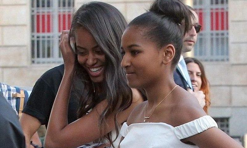 Sasha and Malia hit Milan streets in style