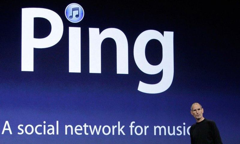 Steve Jobs launching the Ping social network.
