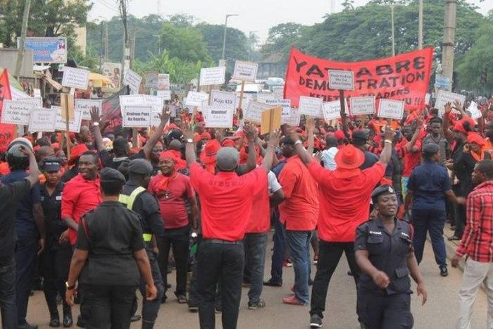 ___3600658___https:______static.pulse.com.gh___webservice___escenic___binary___3600658___2015___3___25___13___KEJE