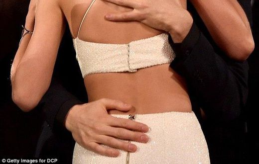 Taylor Swift and Calvin Harris kiss at Billboard Music Awards 2015