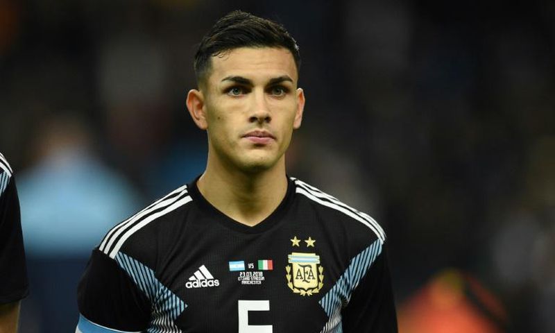 Argentina midfielder Leandro Paredes has signed for Paris Saint-Germain from Zenit Saint Petersburg