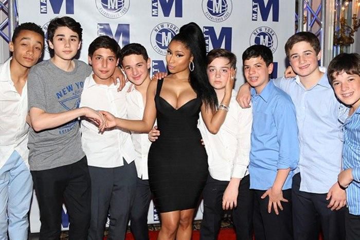Nicki Minaj and group of Jewish boys at a bar mitzvah in NYC