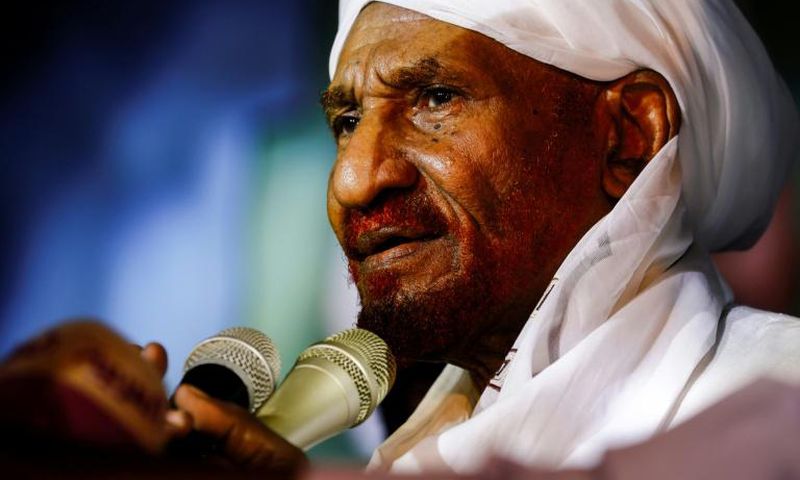 Sudanese opposition leader Sadiq al-Mahdi speaks in Omdurman on December 19, 2018