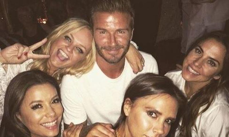 David Beckham supprounded by Spice Girls and Eva Longoria in Morocco