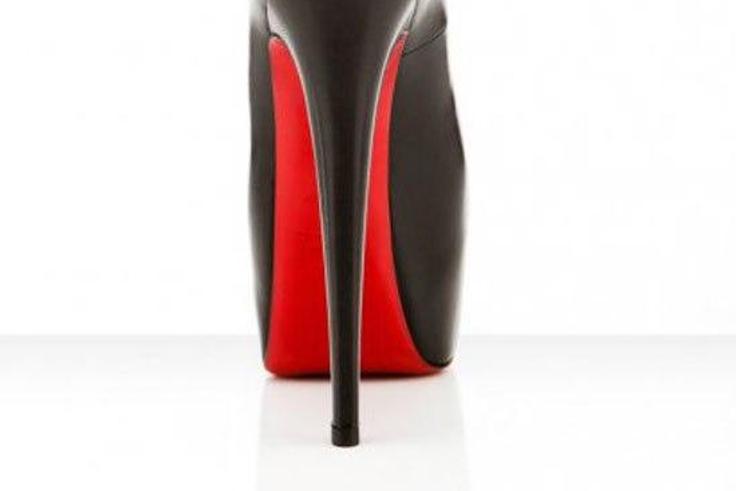 Christian Louboutin 'Daffodile' patent leather pumps