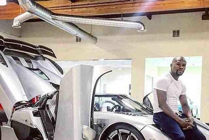 American boxer in love with super car, Koenigsegg CCXR Trevita