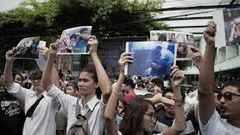 Thai army chief says won't release 14 student critics of coup