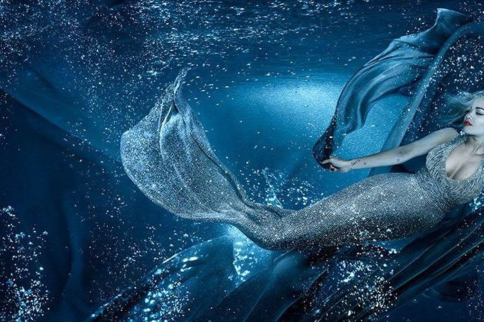Rita Ora transforms into a stunning mermaid
