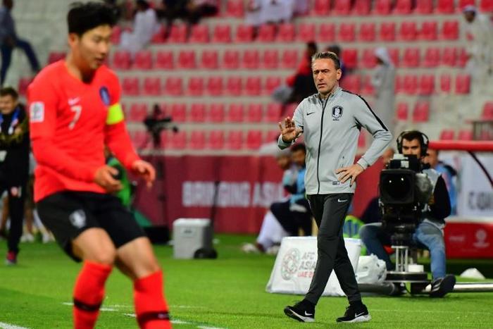 South Korea coach Paulo Bento and Spurs forward Heung-min Son